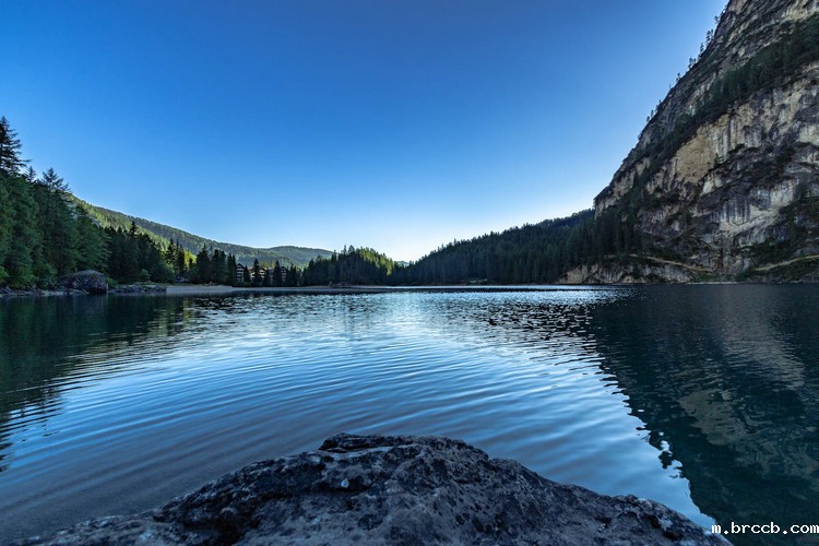 1687999933516683.jpeg 湖泊11.jpeg