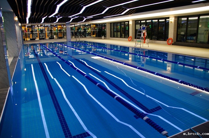 泳池水多参数分析检测.jpg 水质在线监测泳池.jpg