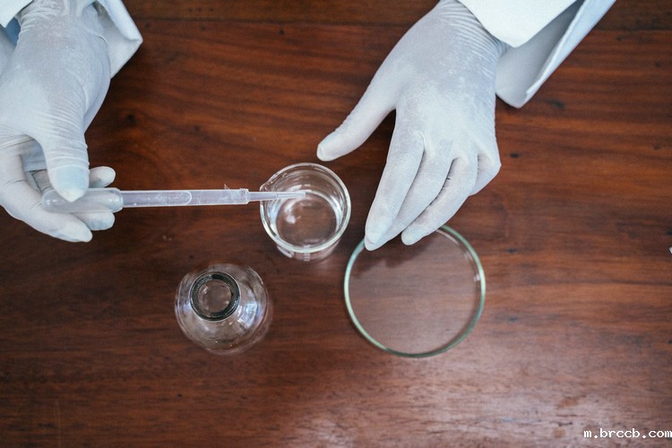 工业领域的质量控制检测新标准.jpeg 氢电导率监测仪.jpeg